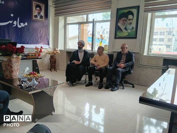 تجلیل از همکاران حوزه پرورشی استان البرز در روز معلم 
