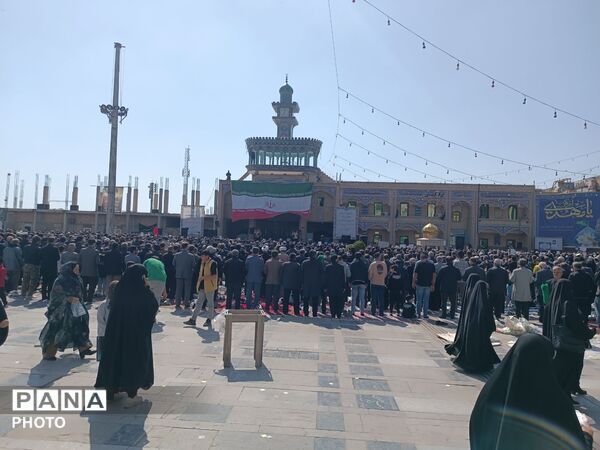 خروشِ بصیرت در صحن امامزاده جعفر (ع)؛ تالار قرآن پیشوا گنجایش دریای سوگواران مقتدا را نداشت