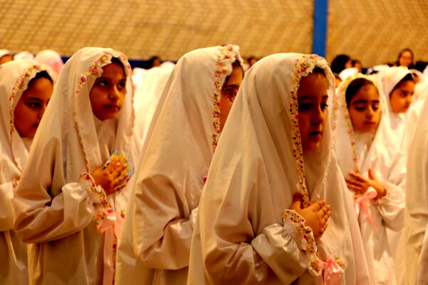 برگزاری جشن تکلیف دختران در مدارس مختلف سملقان