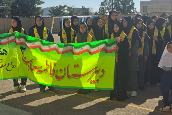 شور و نشاط دانش‌آموزان در روز بازگشایی مدارس شهر سورمق 