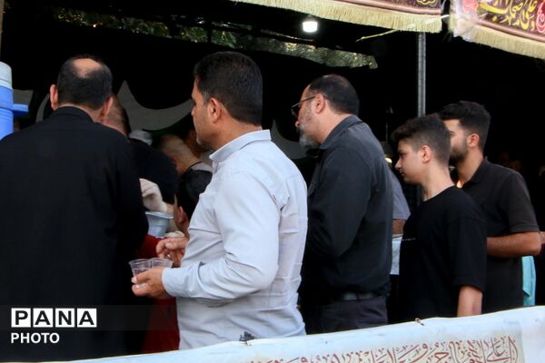 میزبانی فرهنگیان فشافویه در موکب عشاق الحسین(ع) سازمان دانش آموزی