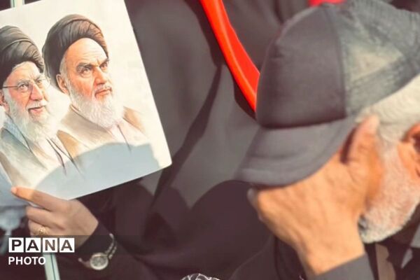 وقتی ایران، آسمان را به آغوش کشید