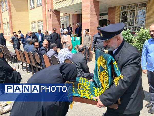 پرچم متبرک رضوی در مدارس شهرستان عجب‌شیر 