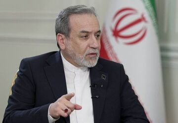 اعلام آزادی تردد در تنگه هرمز در دوره باقی مانده از آتش بس توسط عراقچی