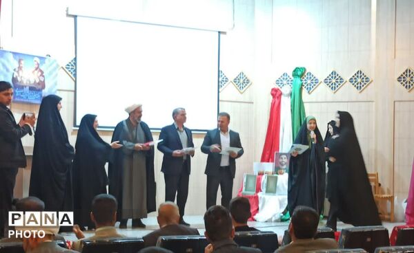 گرامیداشت هفته امور تربیتی در کانون پرورش فکری کودکان و نوجوانان مروست
