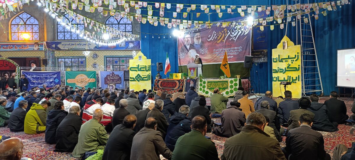مراسم بزرگداشت شهید سیدحسن نصرالله در مصلای شهرستان نورآباد برگزار شد