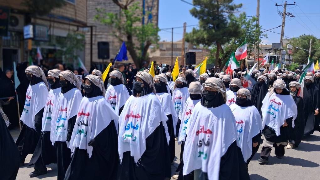 بانوان آماده به رزم تربت جام در اجتماع دختران جان فداسنگ تمام گذاشتند