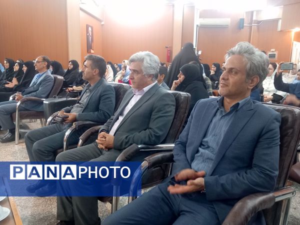 اختتامیه جشنواره سفیران سلامت،یاریگران زندگی ونوجوان سالم دردبیرستان دوره اول آرمینه مصلی نژاد