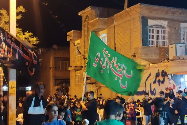 عزاداری مردم شهر بیضا در سوگ شهیدان کربلا