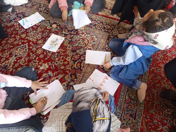 برپایی غرفه کودک در نماز جمعه کاشمر