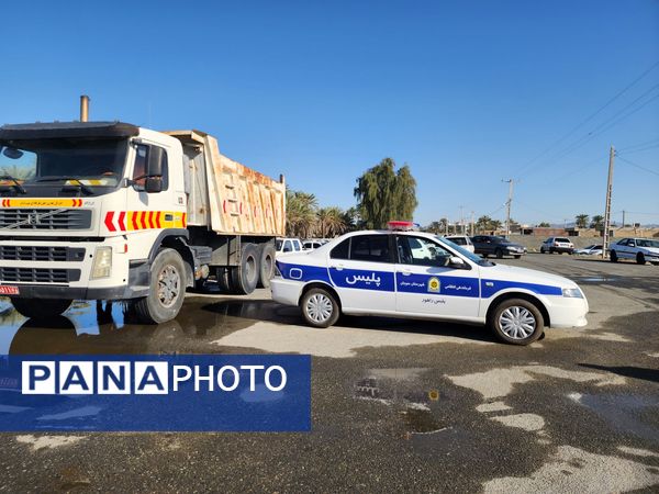 اقامه نماز عید سعید فطر در شهرستان منوجان 