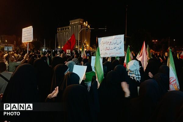 شور و حماسه مردمی در شهرستان قرچک در صدو چهارمین شب از تجمعات مردمی