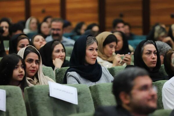آیین بزرگداشت مقام پرستار و شهدای سلامت در شهرستان ری