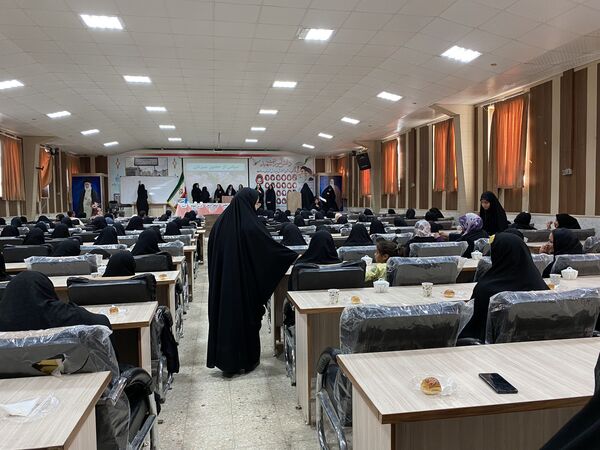 مجمع عمومی انجمن اولیا مربیان دبیرستان نمونه دولتی آمنه(س)