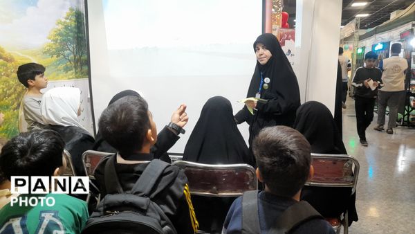 فرشتگان‌زمینی در محفل ملکوتی قرآن و نماز