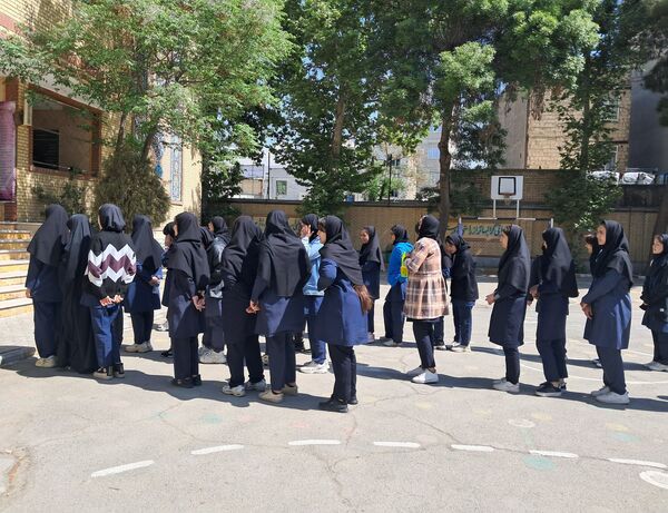 بازدید دانش آموزان پایه نهم آموزشگاه بنت الهدی یک از هنرستان فنی حرفه ای سماء