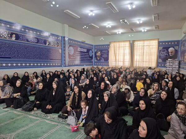 مجمع عمومی انتخابات انجمن اولیا و مربیان دبیرستان بهار آزادی فلاورجان 