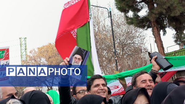 راهپیمایی یوم الله ۲۲ بهمن ماه امسال پررنگ تر از همیشه در شهر نیشابور 