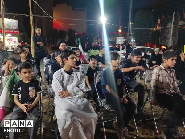 سازمان دانش آموزی قم در خدمت عزاداران حسینی