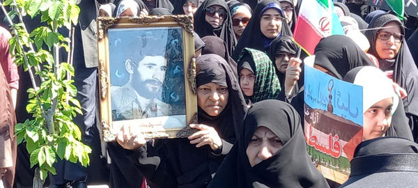 راهپیمایی روز قدس همراه با تشییع پیکر شهید صداقت در قم