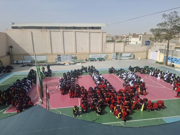 بازدید مدرسان کشوری سازمان دانش‌آموزی از دبیرستان تمام تشکیلاتی عفت
