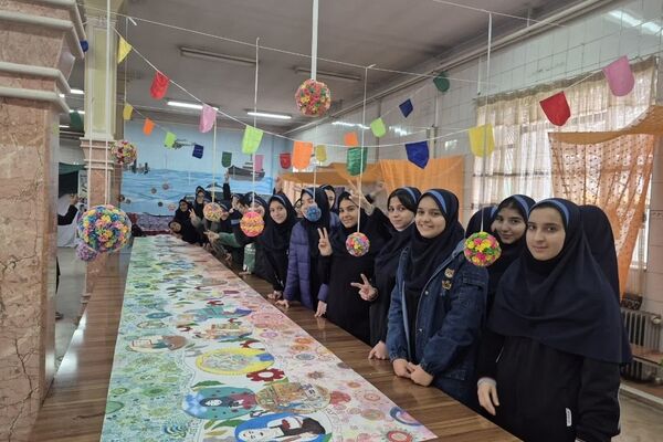 هفته ماها، فرصتی برای درخشش استعدادهای هنری دانش‌آموزان دبیرستان شهید همت