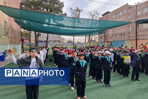 همایش یاوران انقلاب در دبستان شاهد شهید قدوسی ناحیه دو شهرری 