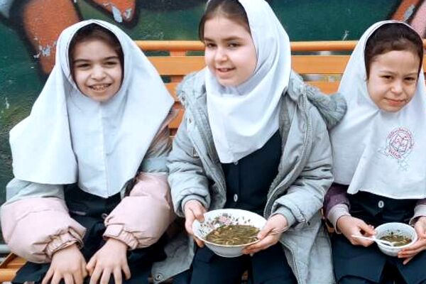 جشن میلاد امام زمان(عج) و ایام الله دهه فجر در مدارس شهرستان قدس