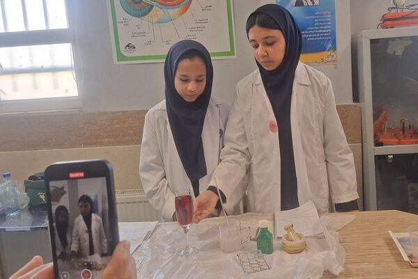برگزاری مسابقات و درخشش نخبگان جوان در رقابت علمی دبیرستان هیات امنایی مقربی