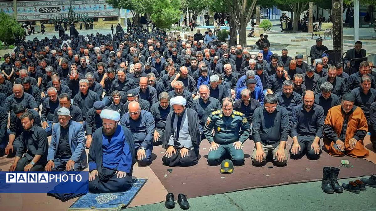 عزاداری ظهر عاشورا در شهرستان اشتهارد