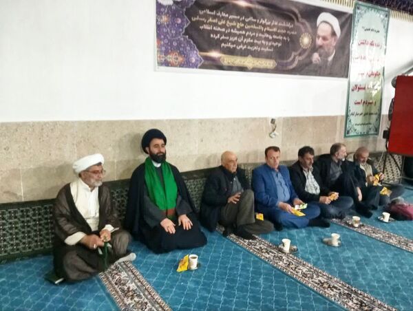 برگزاری مراسم شهرستانی به‌مناسبت تدفین شهیدان نصرالله و صفی‌الدین در شهرستان فیروزکوه