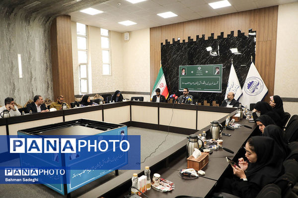 نشست خبری رئیس باشگاه دانش پژوهان جوان