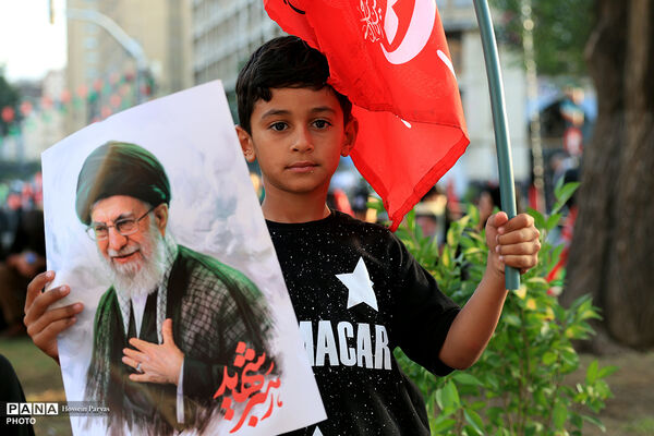 مراسم تشییع پیکر مطهر رهبر شهید انقلاب در تهران - 1
