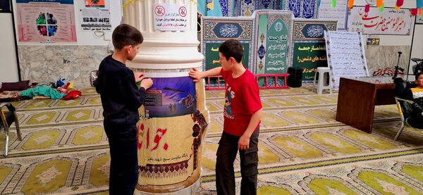 برگزاری مراسم اعتکاف پدر پسری در مسجد جامع آشخانه