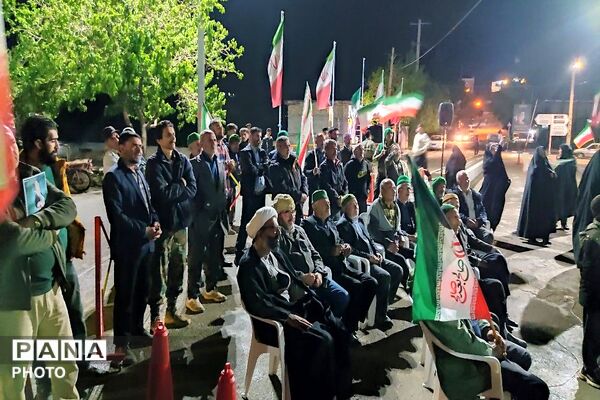 پرچم عزت را می‌بریم بالا 