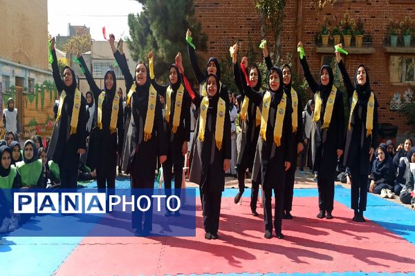  المپیاد ورزشی در دبیرستان ۱۳ آبان مشهد