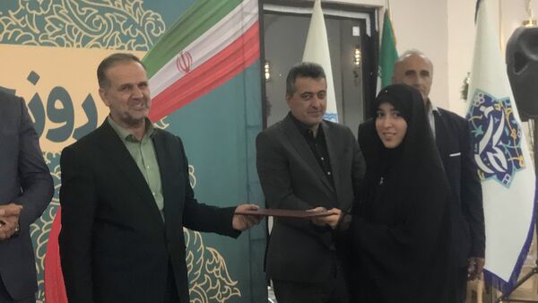 آیین تجلیل از خبرنگاران و اصحاب رسانه در محمودآباد