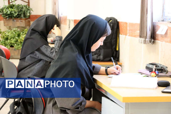 دیدار صمیمانه مدیر آموزش پرورش شهرستان‌های تهران با دانش‌آموزان اردوی مطالعاتی مدارس اسلامشهر