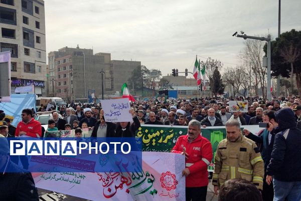 حماسه حضور مردم غیور باقرشهر و کهریزک در راهپیمایی ۲۲بهمن