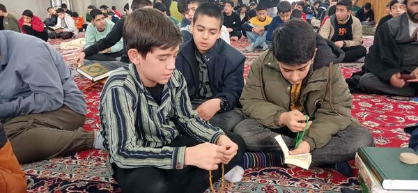 اعتکاف دانش‌آموزی مسجد مصلی اصفهان