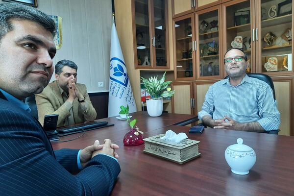 دیدار دانش آموزان پیشتاز پاکدشت با مدیرکل آموزش و پرورش شهرستانهای تهران
