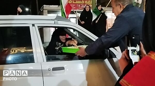 موکب دانش‌آموزی در سوگواره اربعین شهادت رهبر انقلاب و شهدای دانش‌آموز میناب