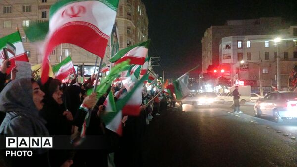 حضور مردم غیور و شهیدپرور محله آبرسانی فردیس  در اجتماعات شبانه 