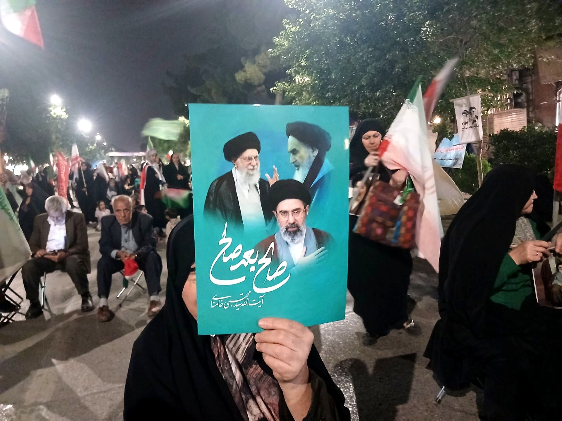  نود و یکمین شب از اجتماعات در حسینیه امام خمینی میهمان قاب پانا