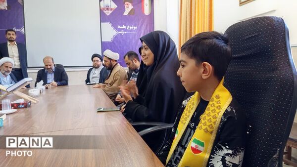 آیین تقدیر از دانش آموزخبرنگاران پانا ناحیه چهار قم