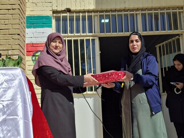  افتتاحیه مراسم المپیاد ورزشی درون مدرسه‌ای در دبیرستان دخترانه خوارزمی ملایر