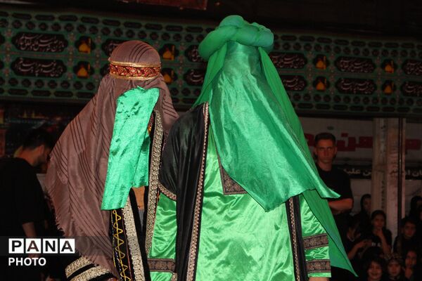 روایت وفاداری علمدار کربلا در تئاتر مذهبی هیئت فداییان حسین(ع) نظرآباد