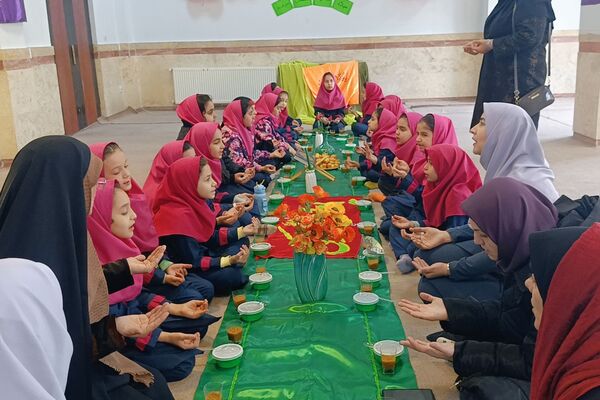 جشن میلاد حضرت زهرا (س) و سه شنبه های مهدوی در مدرسه شهید حسین اسماعیلی پردیس