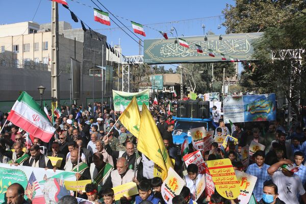 فریاد استکبار ستیزی از ورامین طنین انداز شد