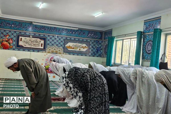 محفل نور در دبستان هدی شهر قدس